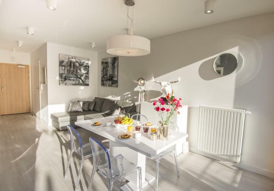 Garden Apartment Cracow- Shopping Mall 1Min, Underground Parking, Family Friendly, City Center Krasków Eksteriør bilde
