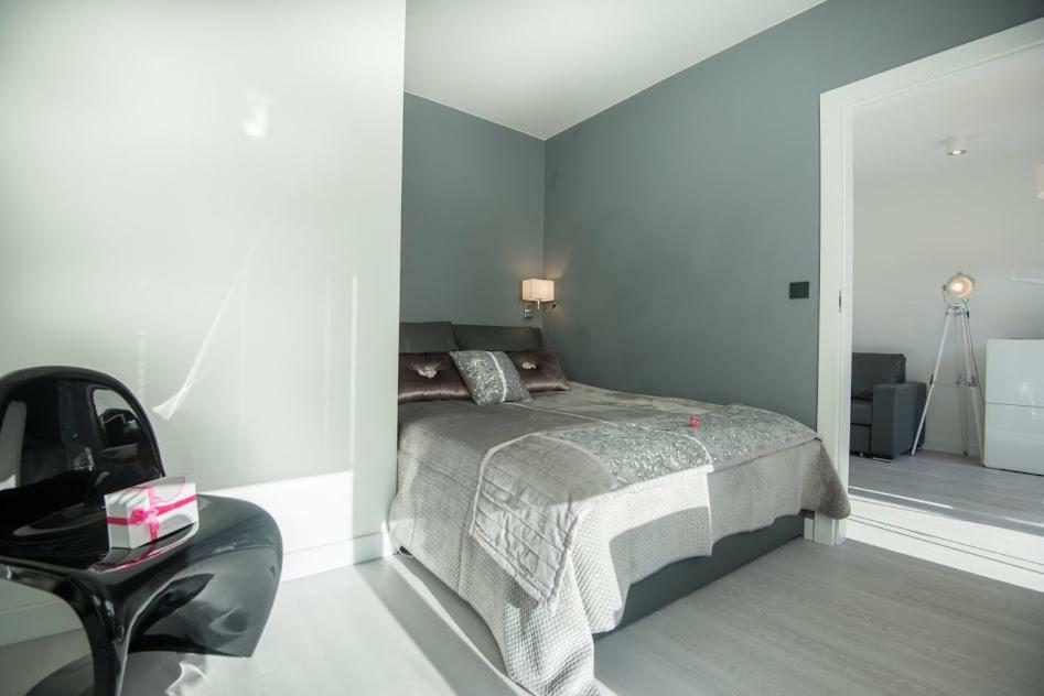 Garden Apartment Cracow- Shopping Mall 1Min, Underground Parking, Family Friendly, City Center Krasków Eksteriør bilde